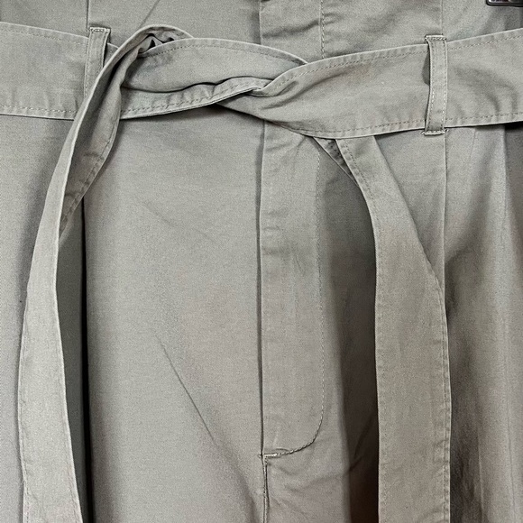 H&M High Waisted Wide Leg Paper Bag Pants Size 10 - Picture 2 of 9